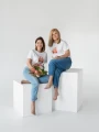Koszulka Bra story Be your own best friend biała z nadrukiem