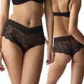 Majtki TRIUMPH Love in Lace Shorty 0004